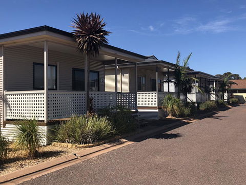 The Sundowner Cabin & Tourist Park - e-Seniors 0