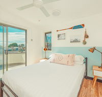 The Surf House - e-Seniors