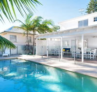The White House' 25 Tomaree Road - fantastic house with pool linen FOXTEL  WII-U - e-Seniors