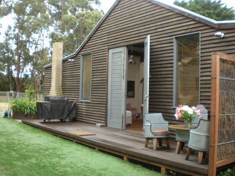 The Woolshed - e-Seniors 0
