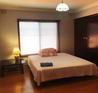 Thomastown antique house room 1 - e-Seniors