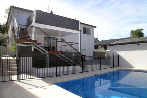 Thurlow Beach House With Pool - Stroll To CBD And Dutchies Beach - e-Seniors 0