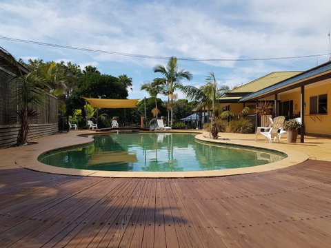 Tiona Holiday Park - e-Seniors 1