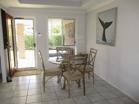 Torquay Beach Holiday House - e-Seniors 2