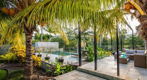 Tranquility By The Lake - Port Douglas - e-Seniors 2