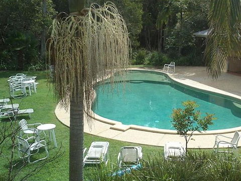 Treetops Lakeside Apartments - e-Seniors 0