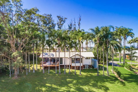 Triloka Lodges - e-Seniors 0