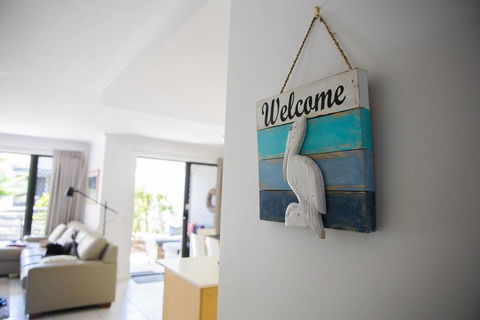 Tropical Getaway In 3 Bedroom Unit In 4 Star Resort - e-Seniors 2