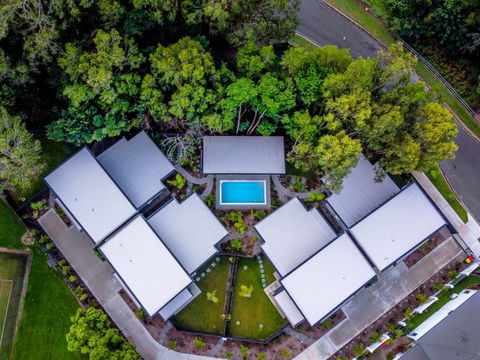 Tropicana Resort - Clifton Beach - e-Seniors 3