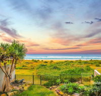 True Beachfront Beach House - e-Seniors