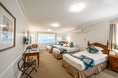 Twin Towers Inn - e-Seniors 1