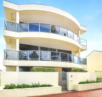 Ultimate Esplanade - 3 Storey Experience - WiFi - e-Seniors