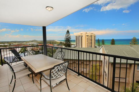 Unit 4, Beaumont Sur Mer, 13 - 15 Pacific Terrace Coolum Beach, 400 BOND, LINEN SUPPLIED - e-Seniors 0