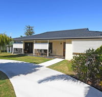 Urangan Harbour Bungalow - e-Seniors