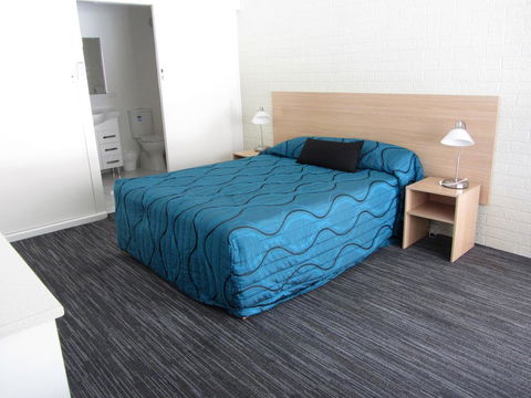 Urangan Motor Inn - e-Seniors 2