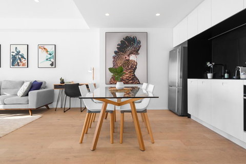 Urban Rest - Bondi Central Apartments - e-Seniors 3