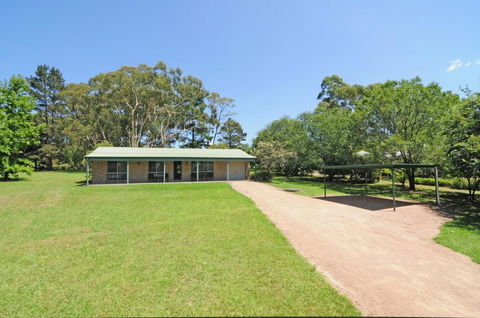 Valley Haven - 3 Bedrooms Close To The Village! - e-Seniors 1