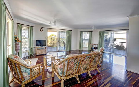 Verandahs - e-Seniors 2