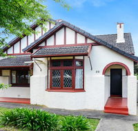 Victor Harbor Cottage 'Cornhill' - Pet Friendly - e-Seniors