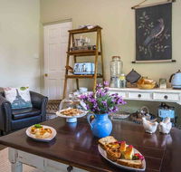 Vicarage View Cottage - e-Seniors