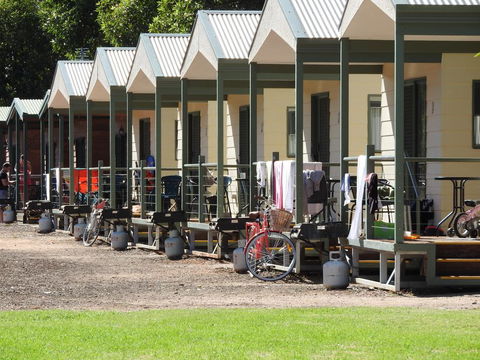 Victoria Lake Holiday Park - e-Seniors 0