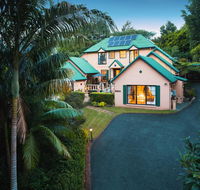 Villa Della Rosa Bed  Breakfast - e-Seniors