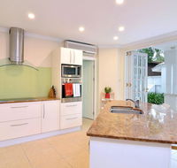 Walk to the Ocean in five minutes - e-Seniors