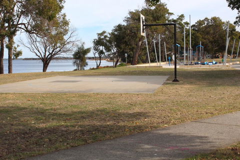 Water Lover's Haven - e-Seniors 2