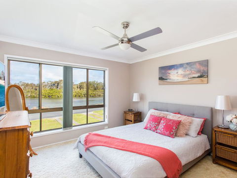 Waterfront At Point Road - e-Seniors 0