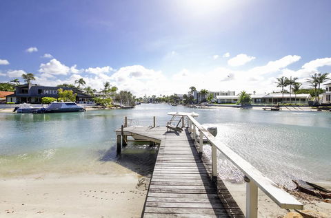 Waterfront On Witta Circle - e-Seniors 0