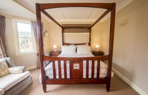Wattle Grove Homestead Bed & Breakfast - e-Seniors 1