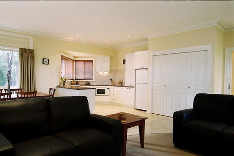 Waverley House Cottages - e-Seniors 2