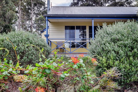 Waverley House Cottages - e-Seniors 0