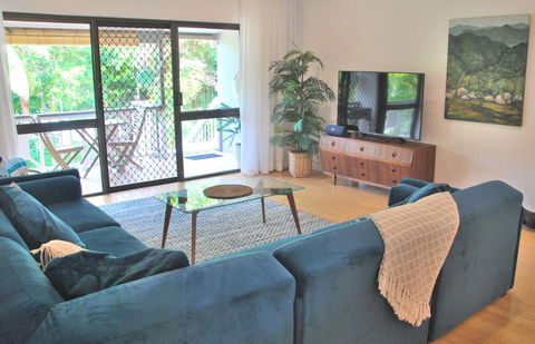 Wayfarer Apartment, In The Heart Of Port Douglas - e-Seniors 3