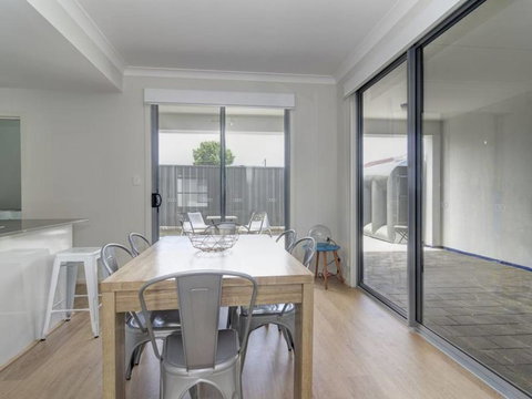 West Croydon Condo - e-Seniors 2