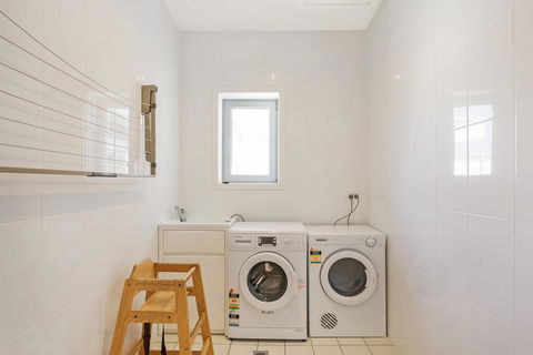 Wharf Apartment Unit 15 - e-Seniors 3