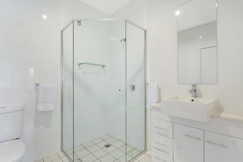 Wharf Apartment Unit 15 - e-Seniors 2