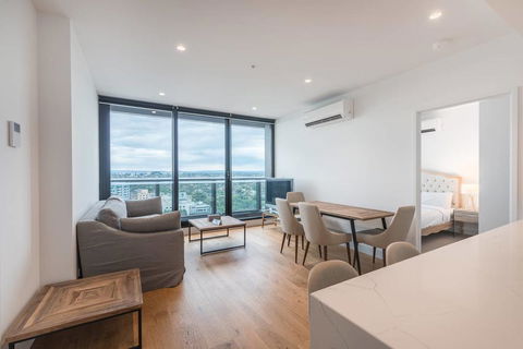 Whitehorse Tower 2 Bedroom 2 Bath - e-Seniors 0
