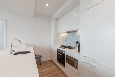 Whitehorse Tower 2 Bedroom 2 Bath - e-Seniors 2