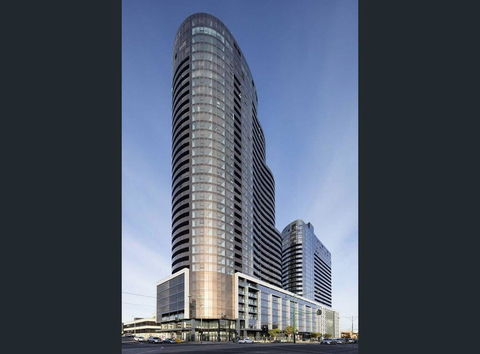 Whitehorse Towers - e-Seniors 0