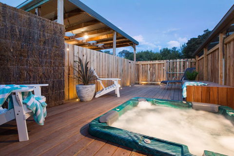 Whitewood Cottage - Secluded Spa - e-Seniors 0