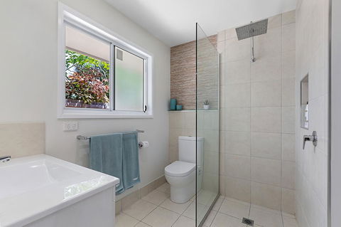 Whitsunday Palms - e-Seniors 3