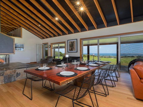 Willowview - Coastal Retreat, Stunning Views - e-Seniors 0