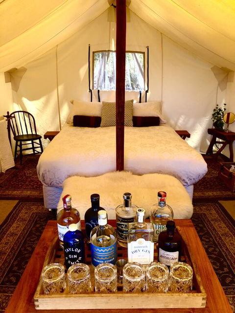 Wingtons Glamping - e-Seniors 3