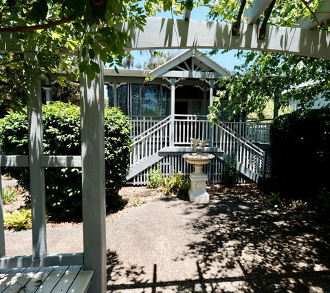 Wisteria Cottage 95 Main Western Road - e-Seniors 1