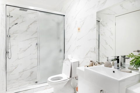 Woody Lifestyle One Bedroom Apartment - e-Seniors 1