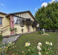 Wyatt Guest House - e-Seniors
