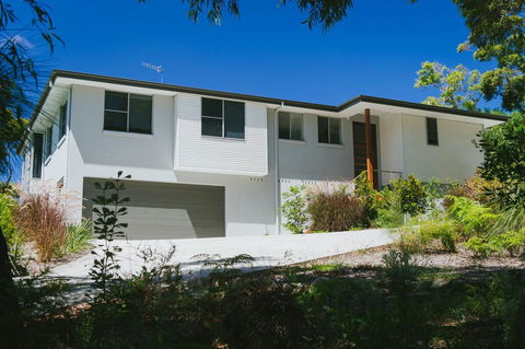 YARINGA - Retreat Style Accomodation With Swimming Pool - e-Seniors 1