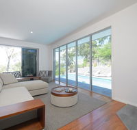 YARINGA - Retreat Style Accomodation with Swimming Pool - e-Seniors