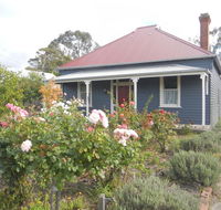 Yarram Cottage Art and Accommodation - e-Seniors